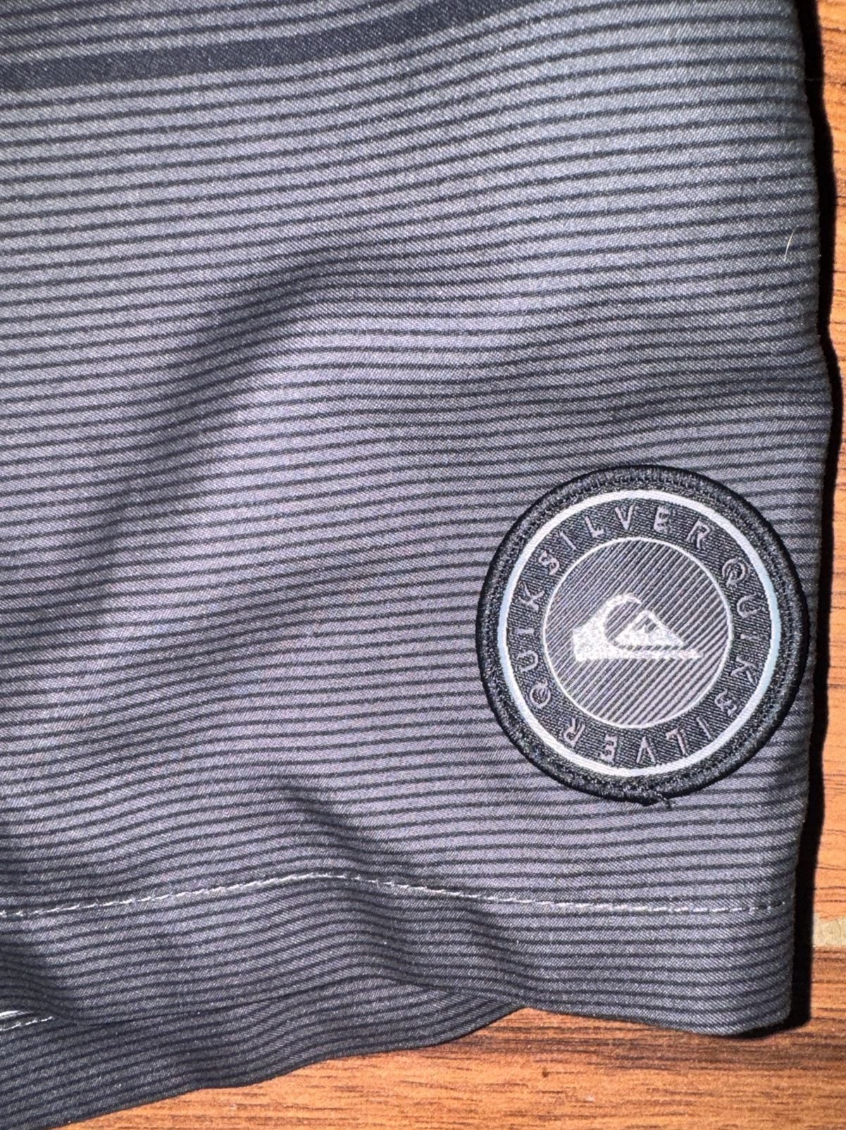 Mens medium Quiksilver Gray striped Volley shorts 4