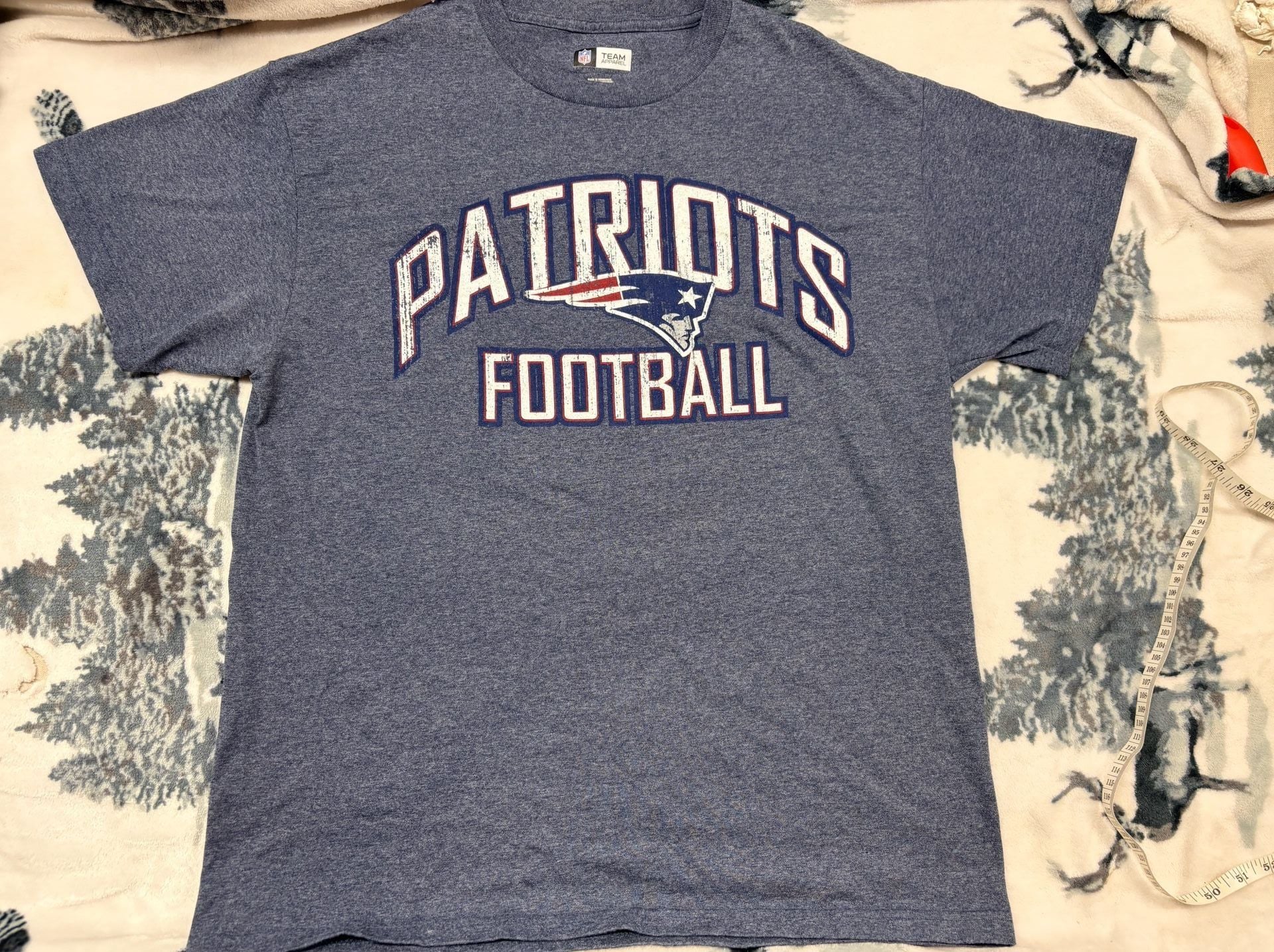 New England Patriots NFL Team Apparel Men's Large Heather Blue Graphic T-Shirt 2