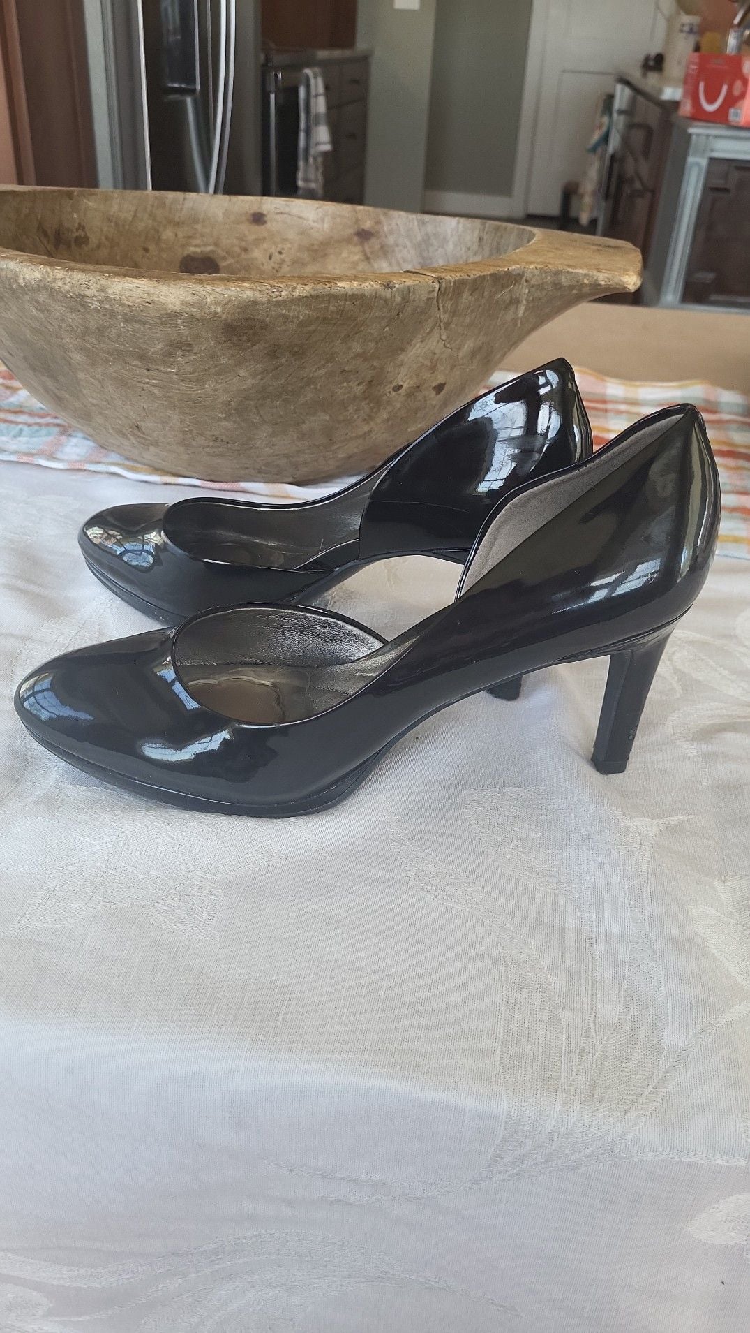 Bandolino Black Patent Leather D'Orsay Pumps Size 7.5M 5