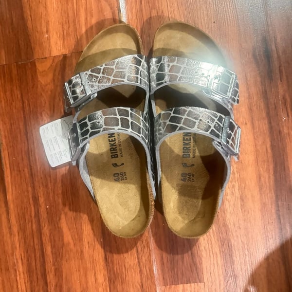 Birkenstock Arizona Gator Gleam Silver Metallic Sandals Size 40