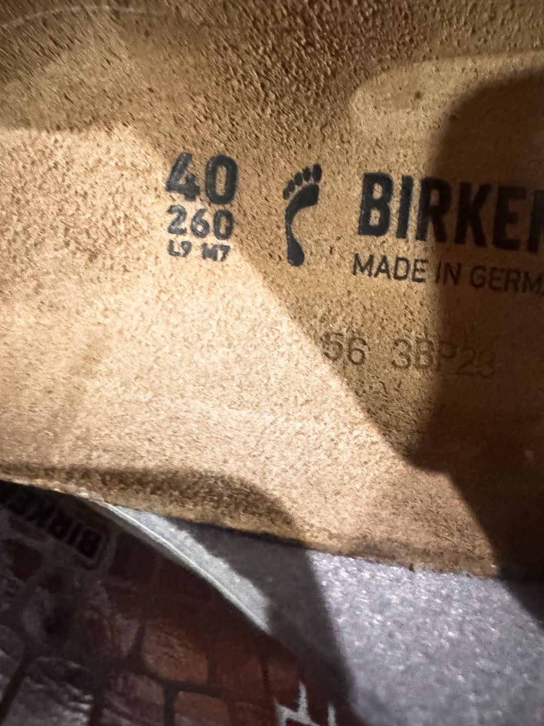 Birkenstock Arizona Gator Gleam Silver Metallic Sandals Size 40 8