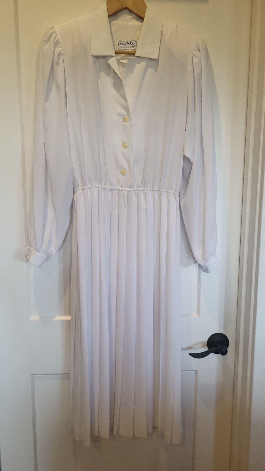 Vintage 80s Leslie Fay ILGWU White Pleated Long Sleeve Maxi Dress Made in USA, size 10 2