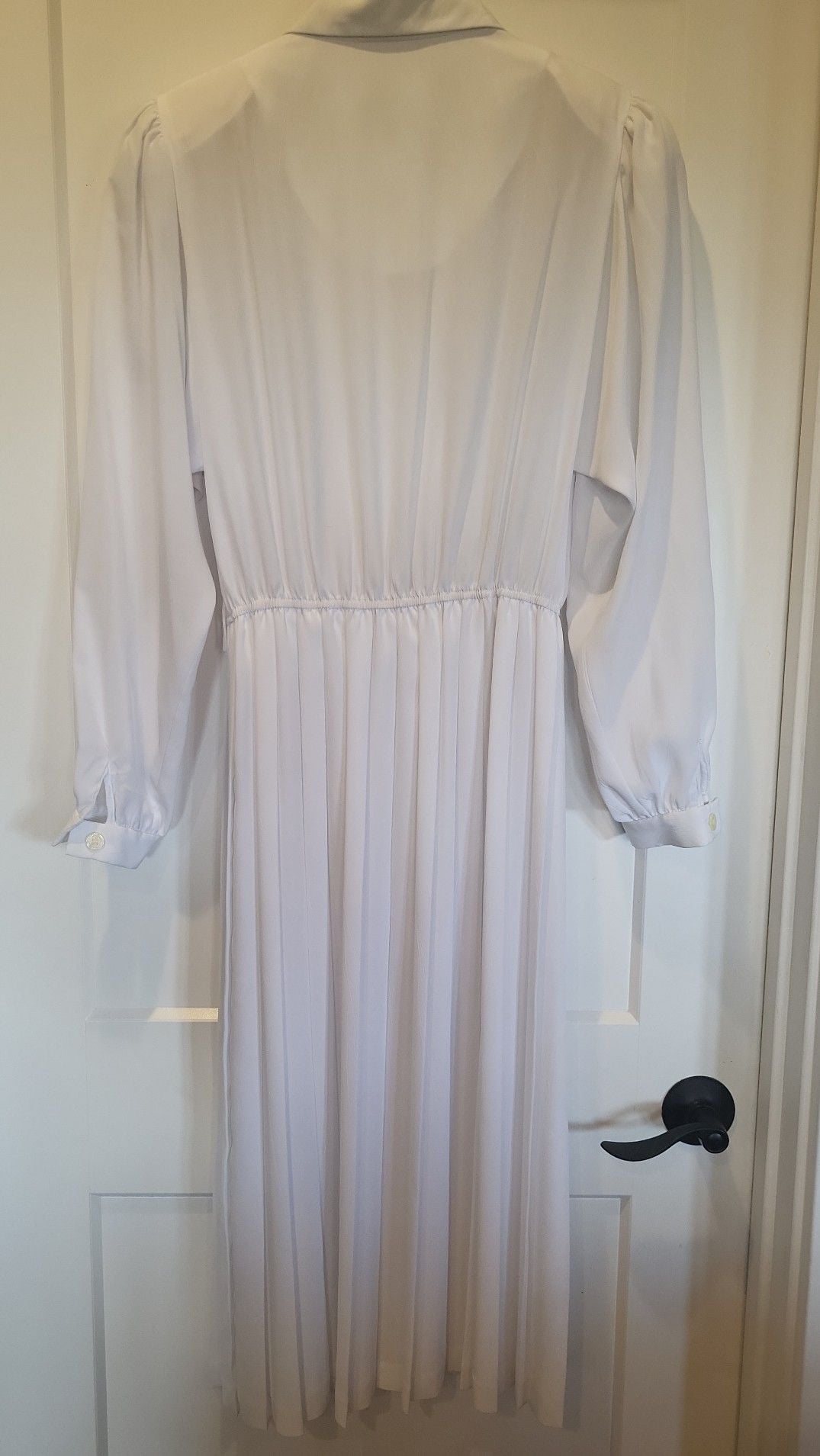 Vintage 80s Leslie Fay ILGWU White Pleated Long Sleeve Maxi Dress Made in USA, size 10 3