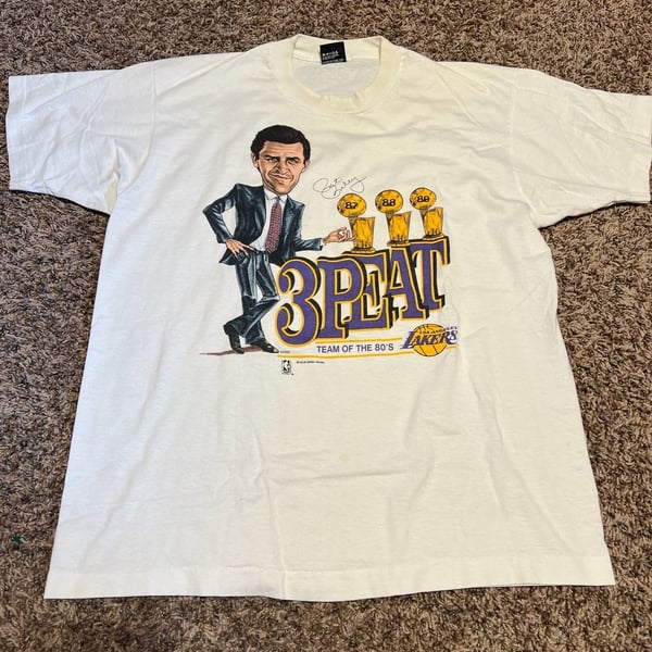 VINTAGE 80s RARE Los Angeles Lakers “3Peat Team of the 80s” '89 - White / Large
