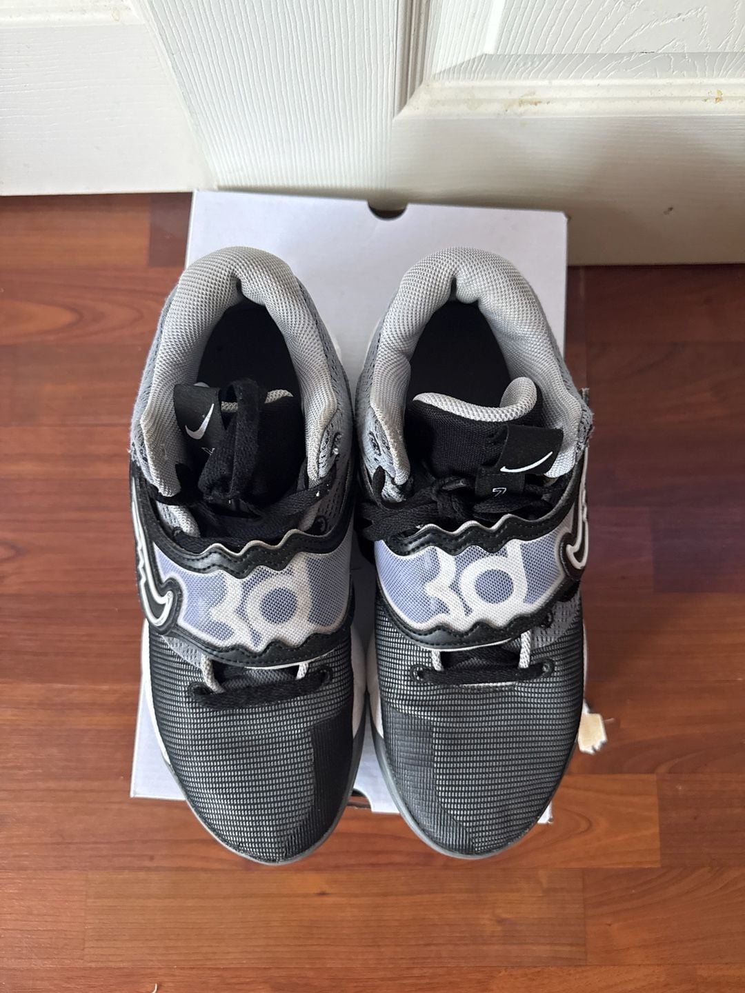 Nike 2