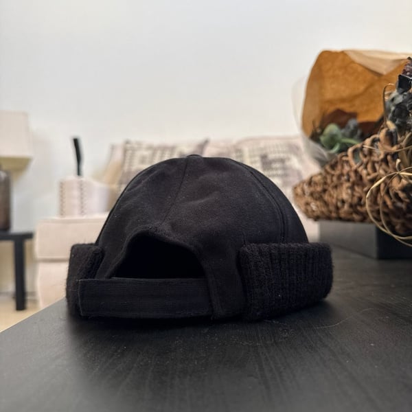 Felt Brimless 6-Panel Hat
