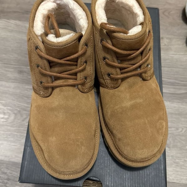 UGG Men's Neumel Chukka Suede Boots in Chestnut