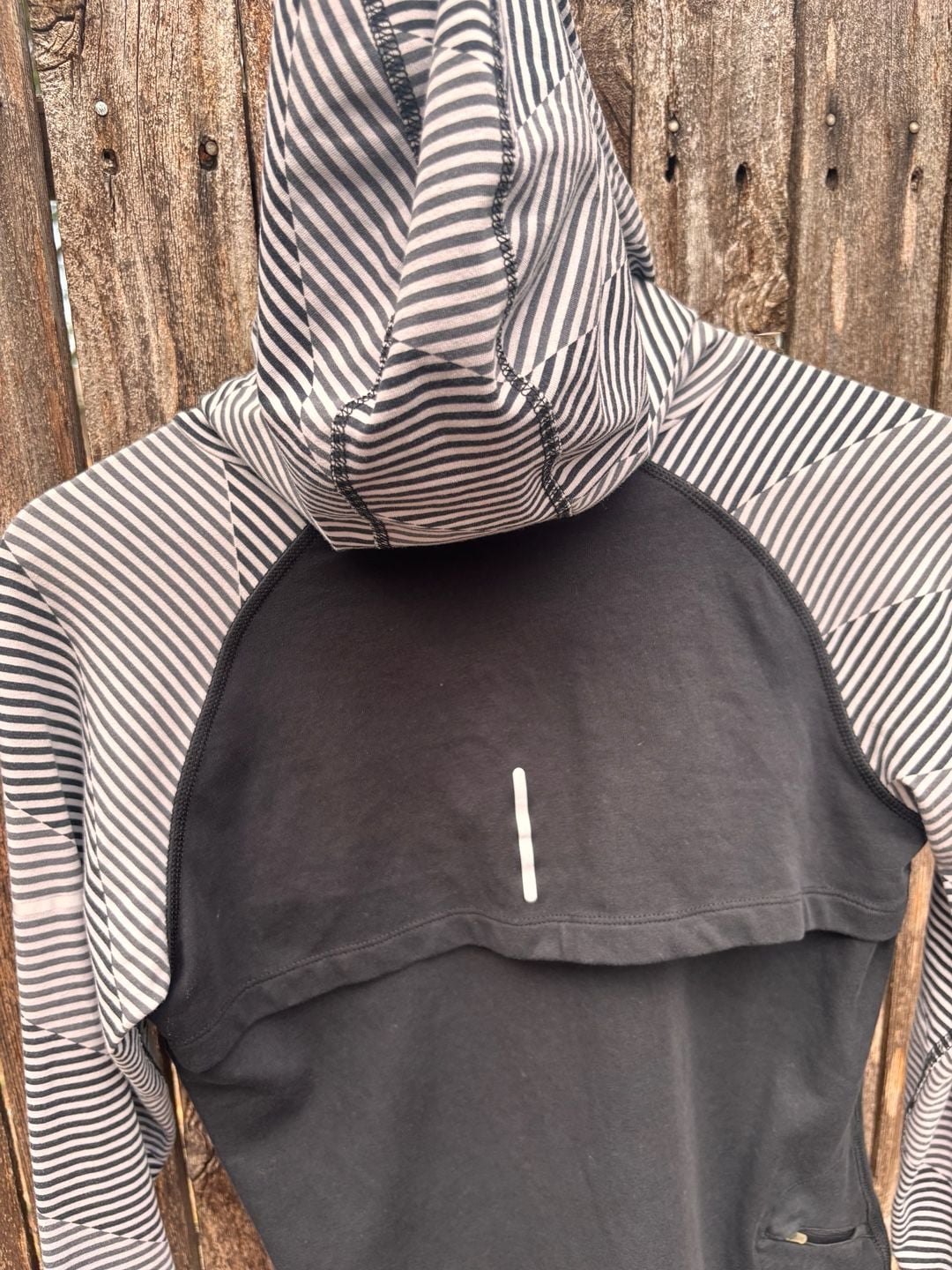 Nike Dri-FIT Women's Small Black Striped Hooded Performance Running Top 12