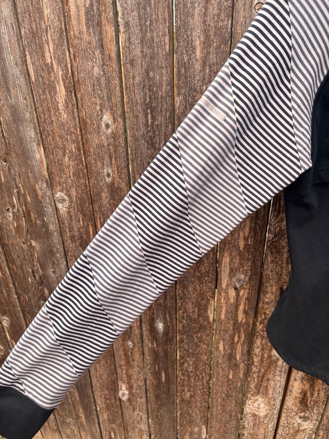 Nike Dri-FIT Women's Small Black Striped Hooded Performance Running Top 14