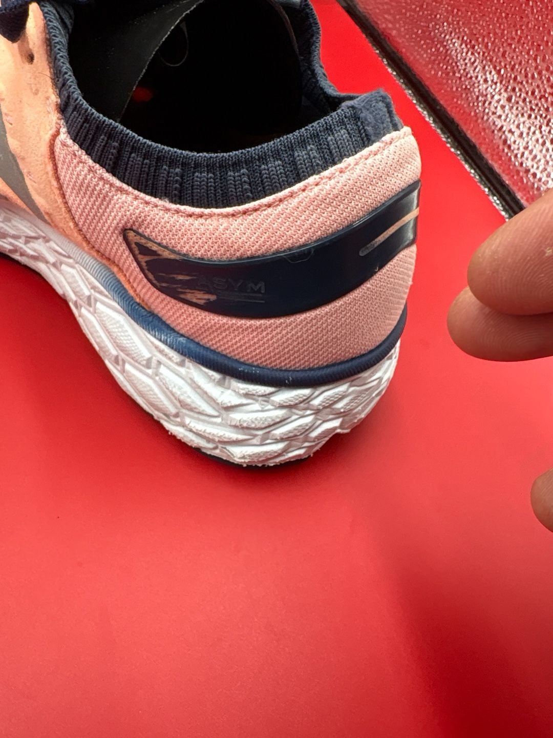 New Balance Fresh Foam Vongo v4 Women's Running Shoes Peach Soda/Natural Indigo Size 10.5 6