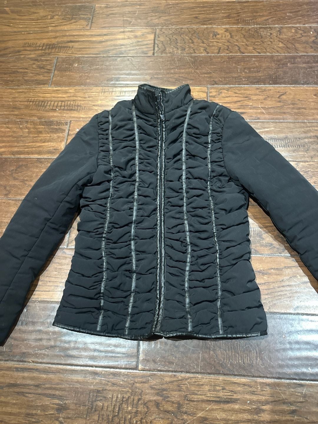 Larry Levine Women's Black Ruched Zip-Up Jacket with Faux Leather Trim 3