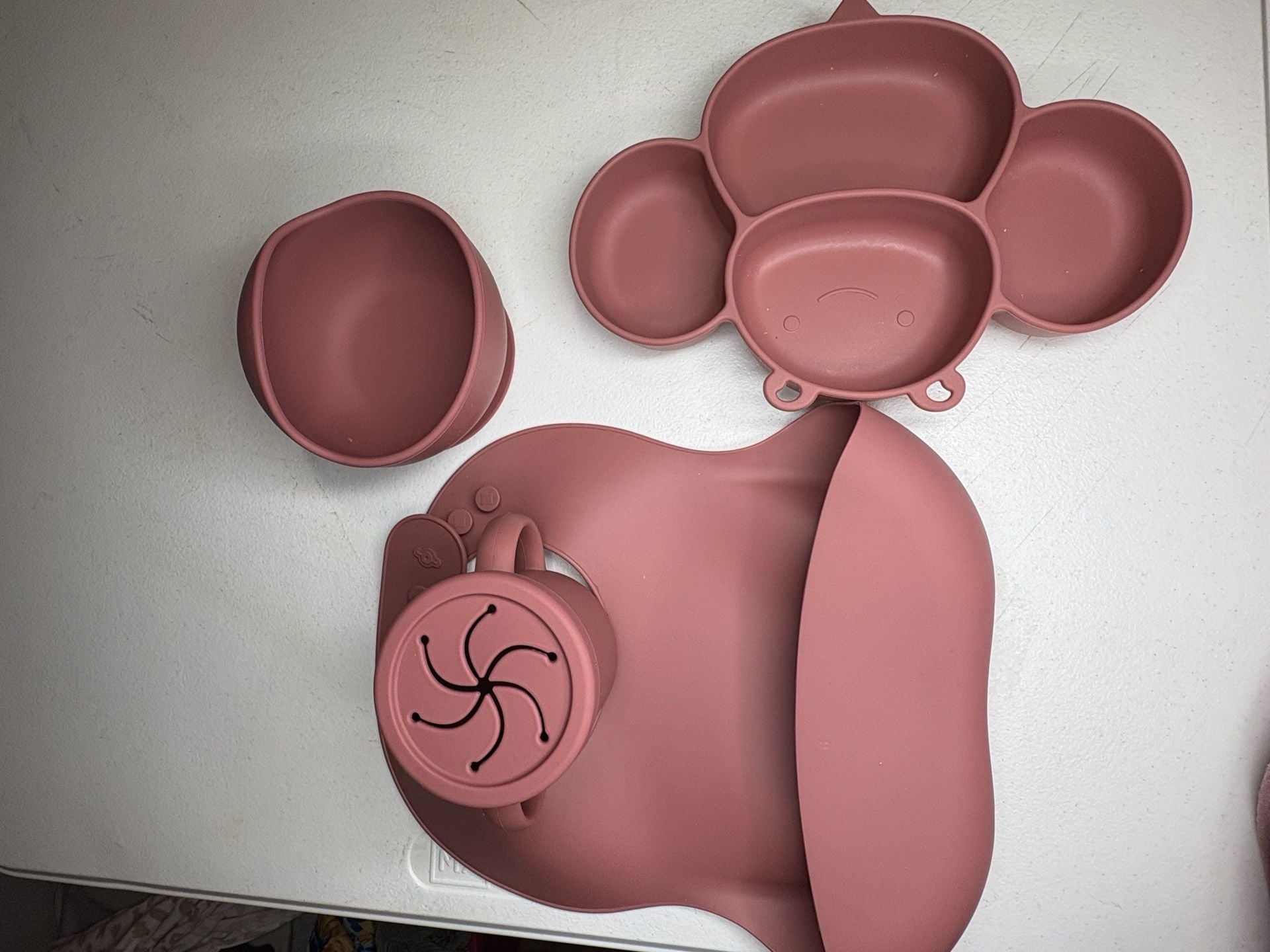 HippoBaby Silicone Baby Feeding Set with Bear Divided Plate, Suction Bowl, Bib and Snack Cup - Rose Quartz 1
