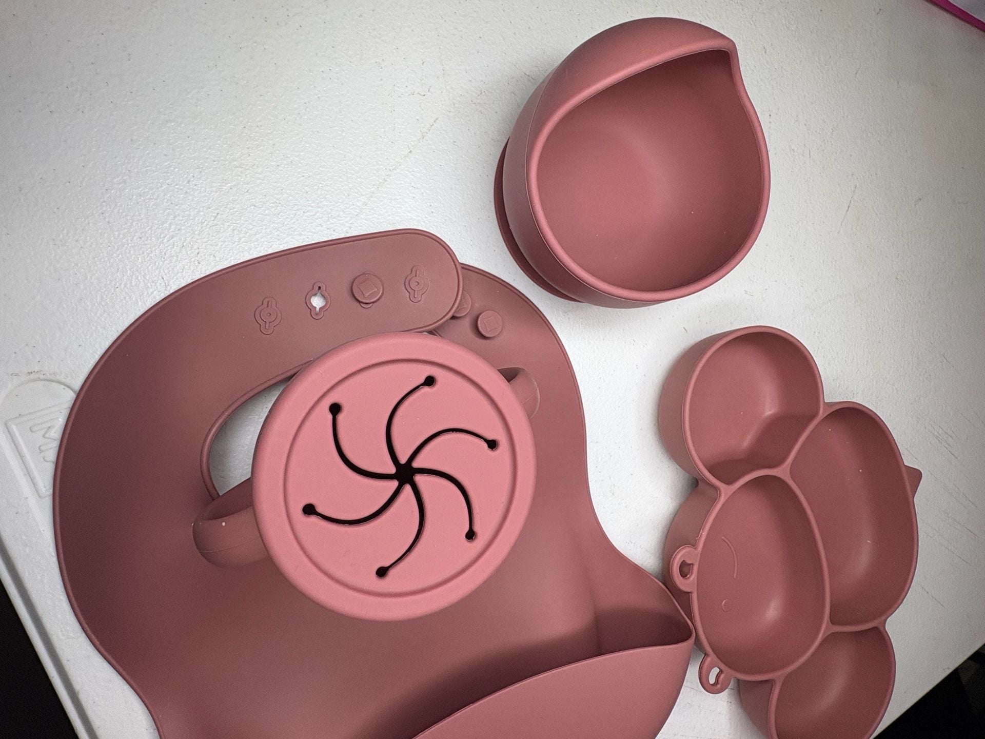 HippoBaby Silicone Baby Feeding Set with Bear Divided Plate, Suction Bowl, Bib and Snack Cup - Rose Quartz 2