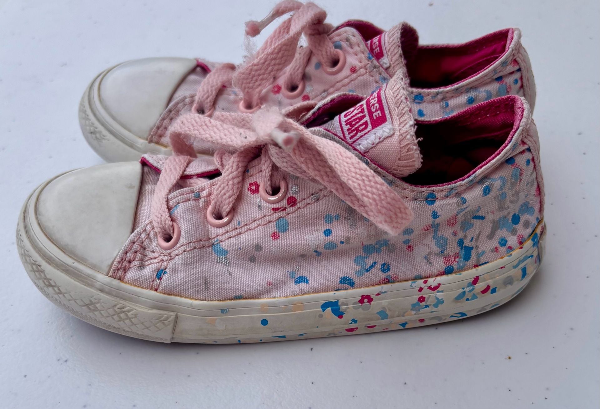 Converse Chuck Taylor All Star Low Top Pink Confetti Sprinkle Toddler Sneakers 13