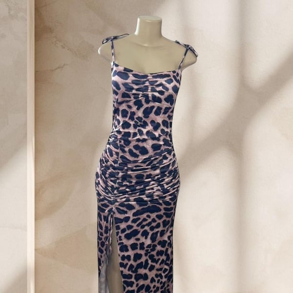 Leopard Print Maxi Dress – Ruched Bodycon Spaghetti Strap Side Slit Sexy Y2K ✧ M