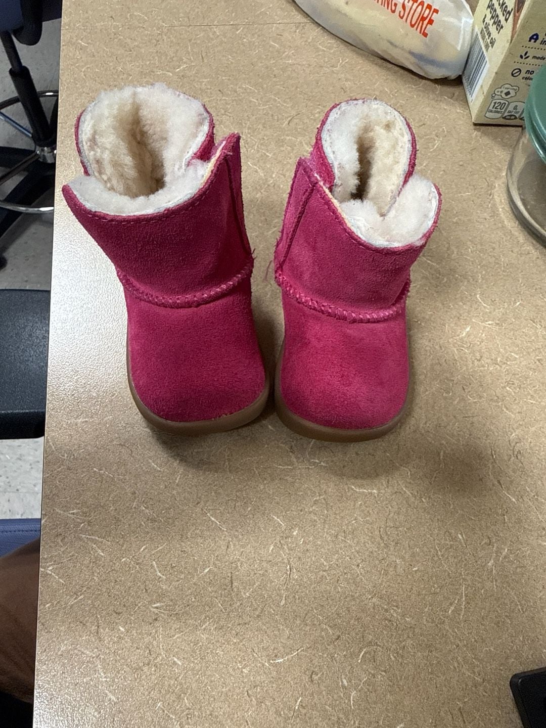 UGG Keelan Baby Girl Pink Suede Fur Lined Boots Size 0/1 7