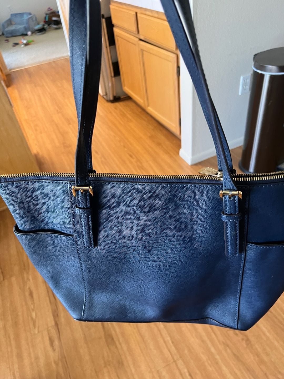 Michael Kors Jet Set Medium Top-Zip Saffiano Leather Tote in Admiral Blue 3