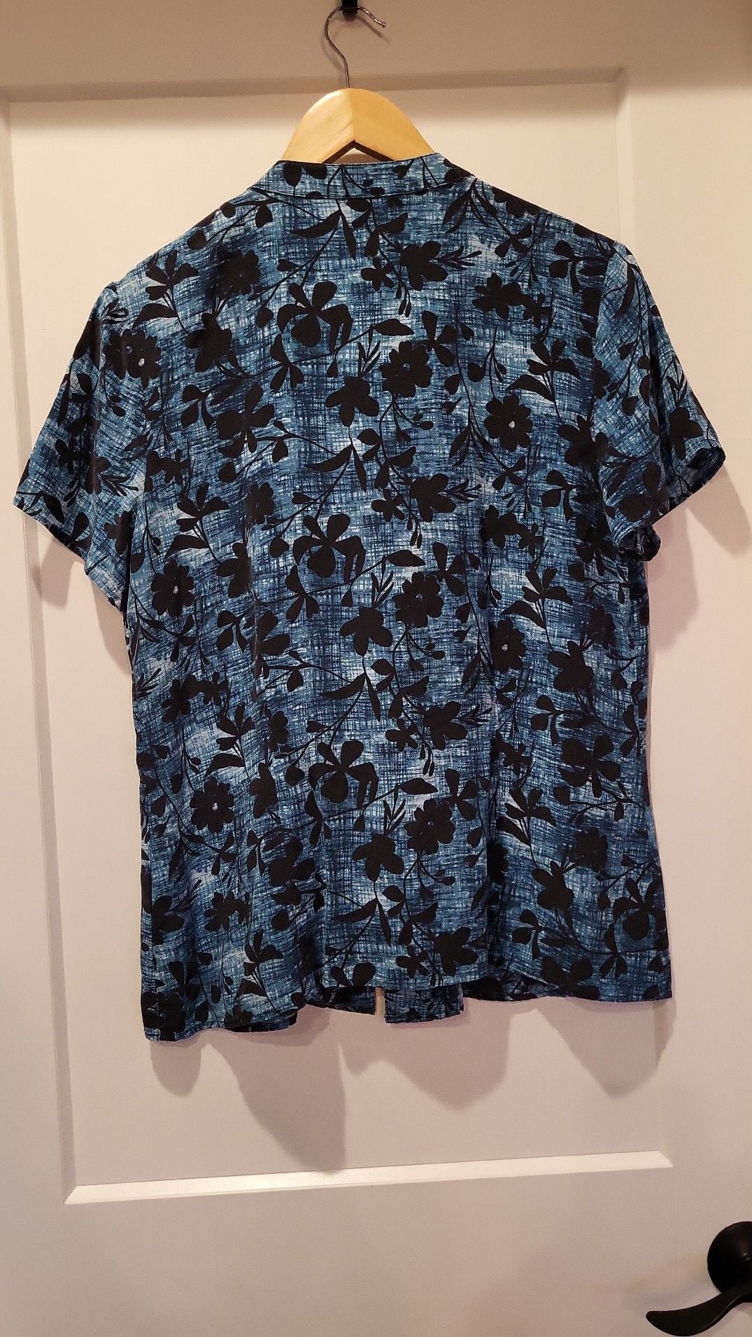 Vintage Pendleton Women's Size 14 Blue Floral 100% Silk Ruffle Front Short Sleeve Blouse 3