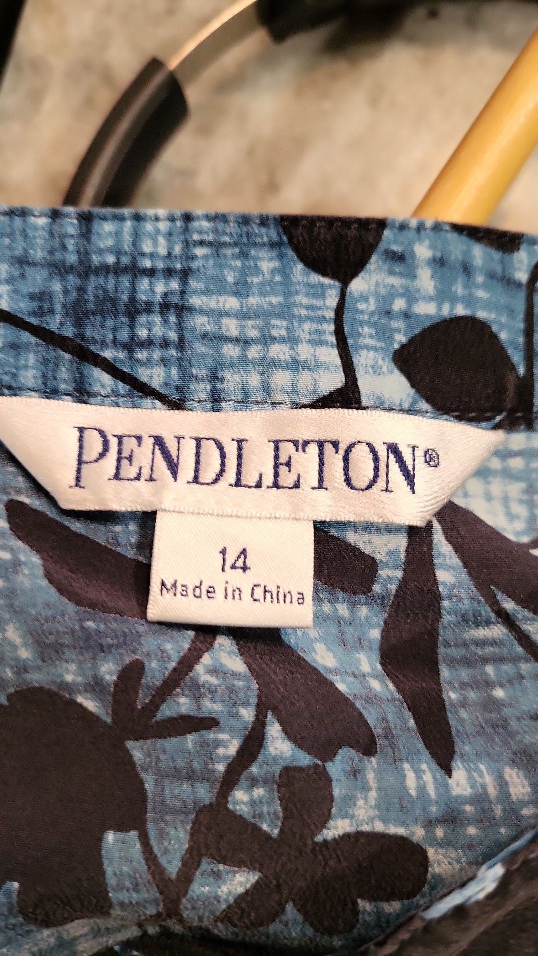 Vintage Pendleton Women's Size 14 Blue Floral 100% Silk Ruffle Front Short Sleeve Blouse 4