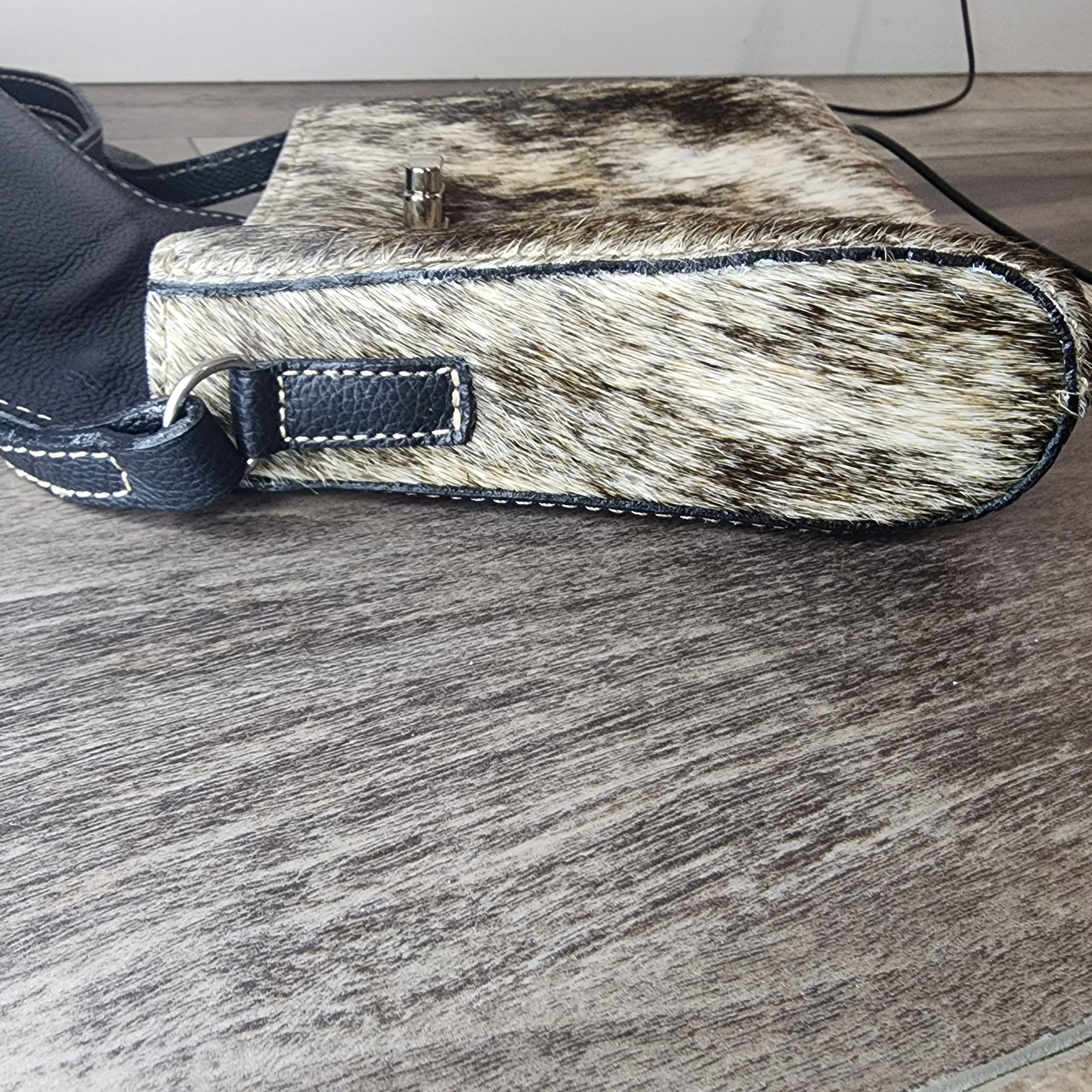 Small Brown and White Cowhide Hair-on-Hide Crossbody Purse 8