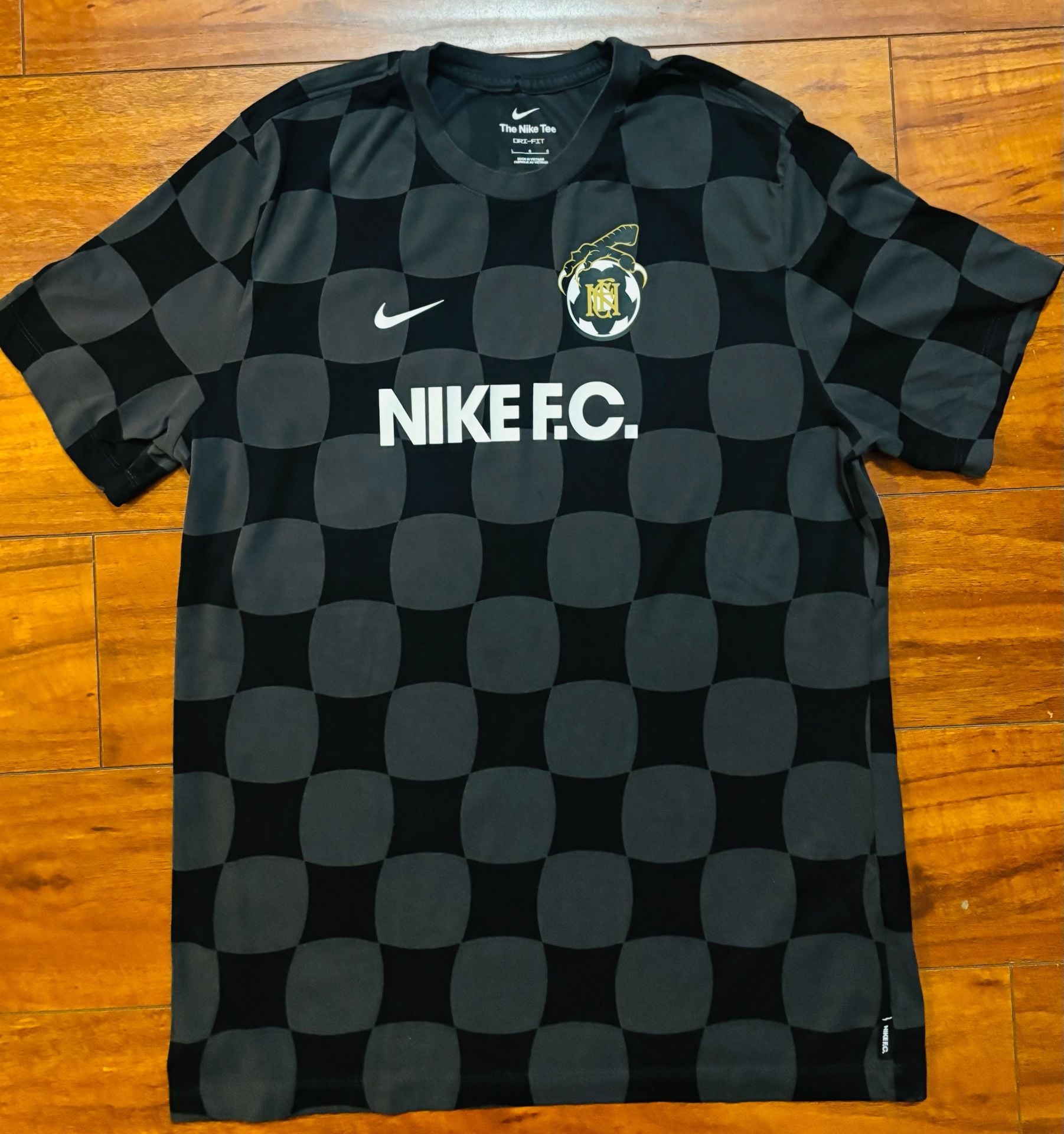 NWOT Nike F.C. Dri-FIT Checkerboard Graphic Soccer T-Shirt Anthracite Black sz L 2