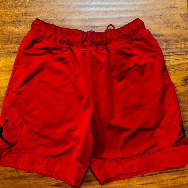 Nike Air Jordan Jumpman Diamond Mesh Basketball Shorts Gym Red sz M zip pockets