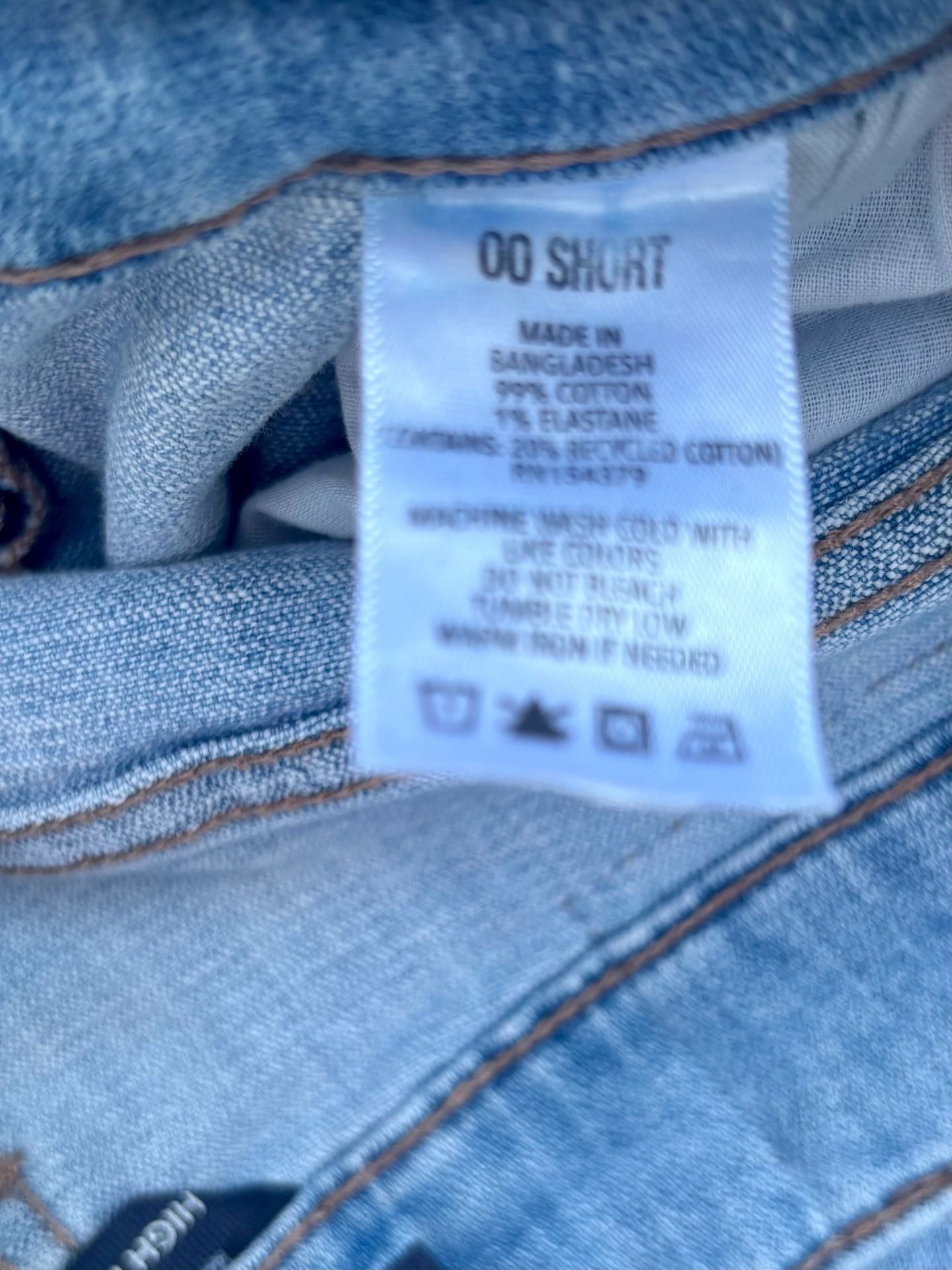 Aeropostale High Rise Denim Cut-Off Shorts, Light Wash, Size 00 Short 9
