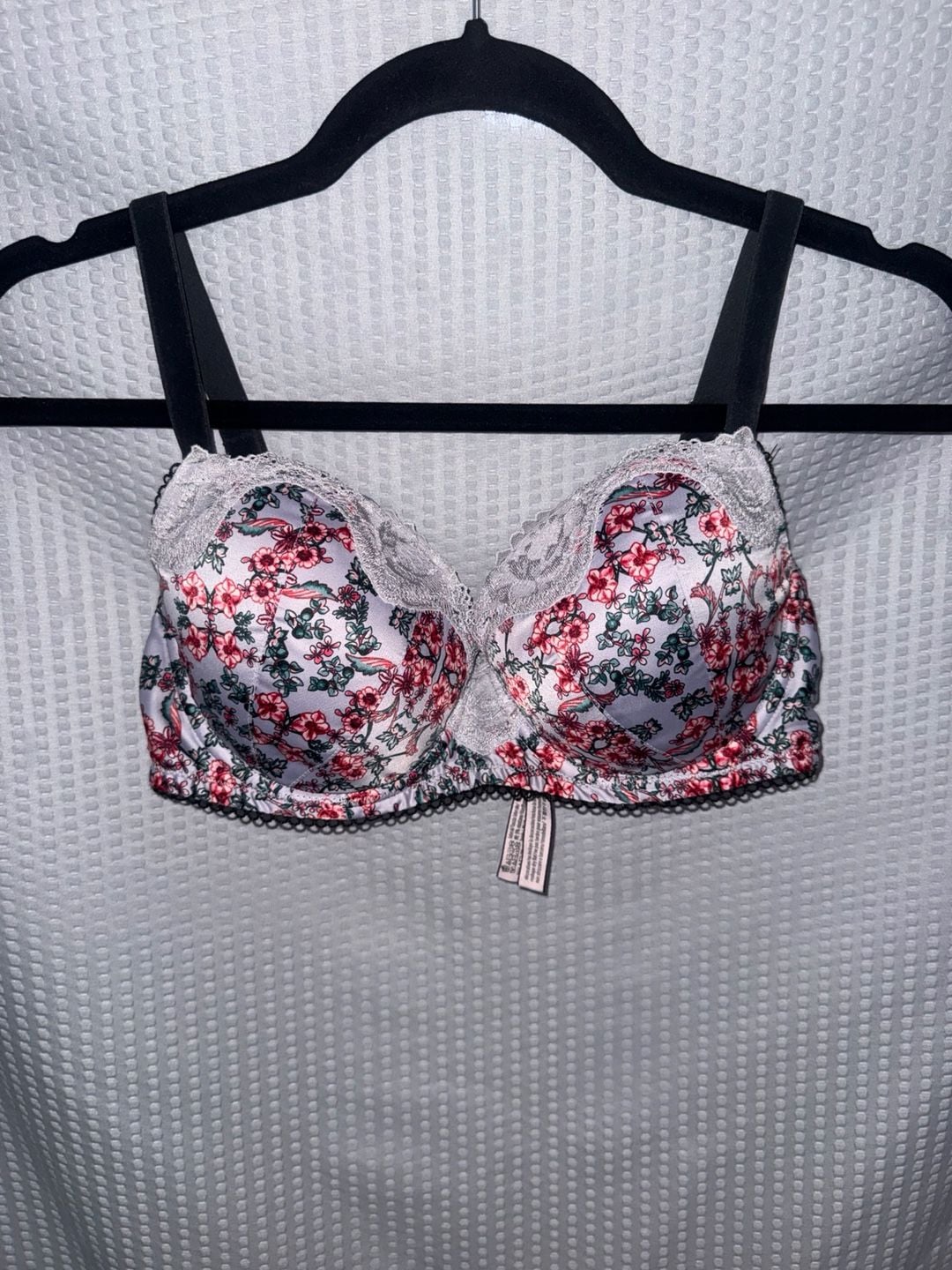 Victoria's Secret Dream Angels Floral Lined Demi Bra with Lace Trim 32DD 1