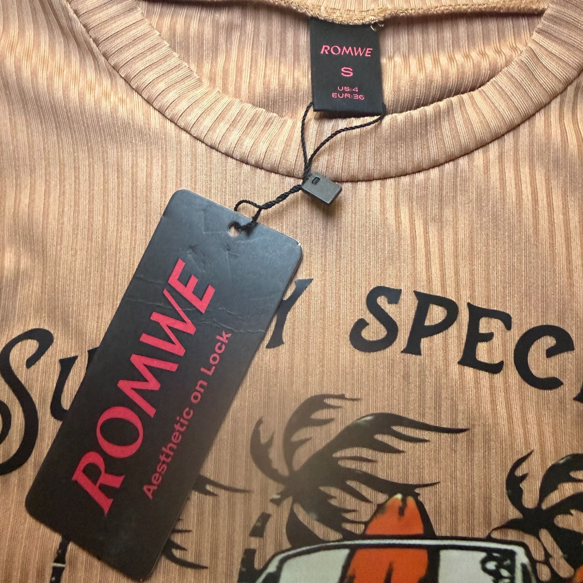 ROMWE Ribbed Crop Tank Top Sunday Special Graphic Car Beige Womens Small Y2K 8