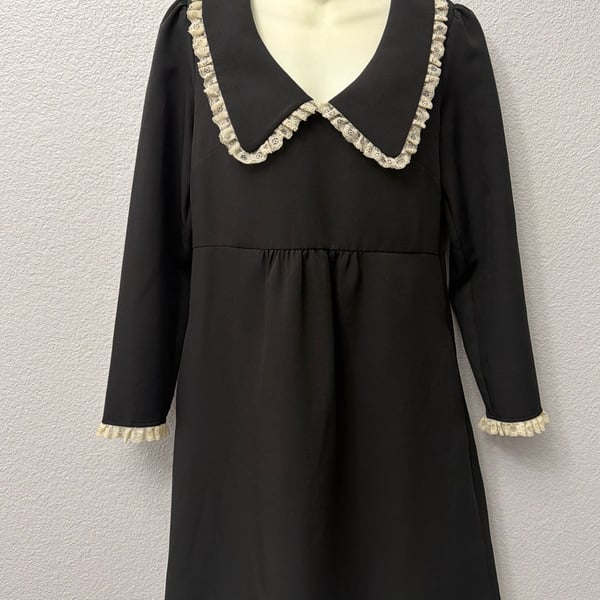 Tuckernuck Black Saxby Dress with Lace Pilgrim Collar Size S