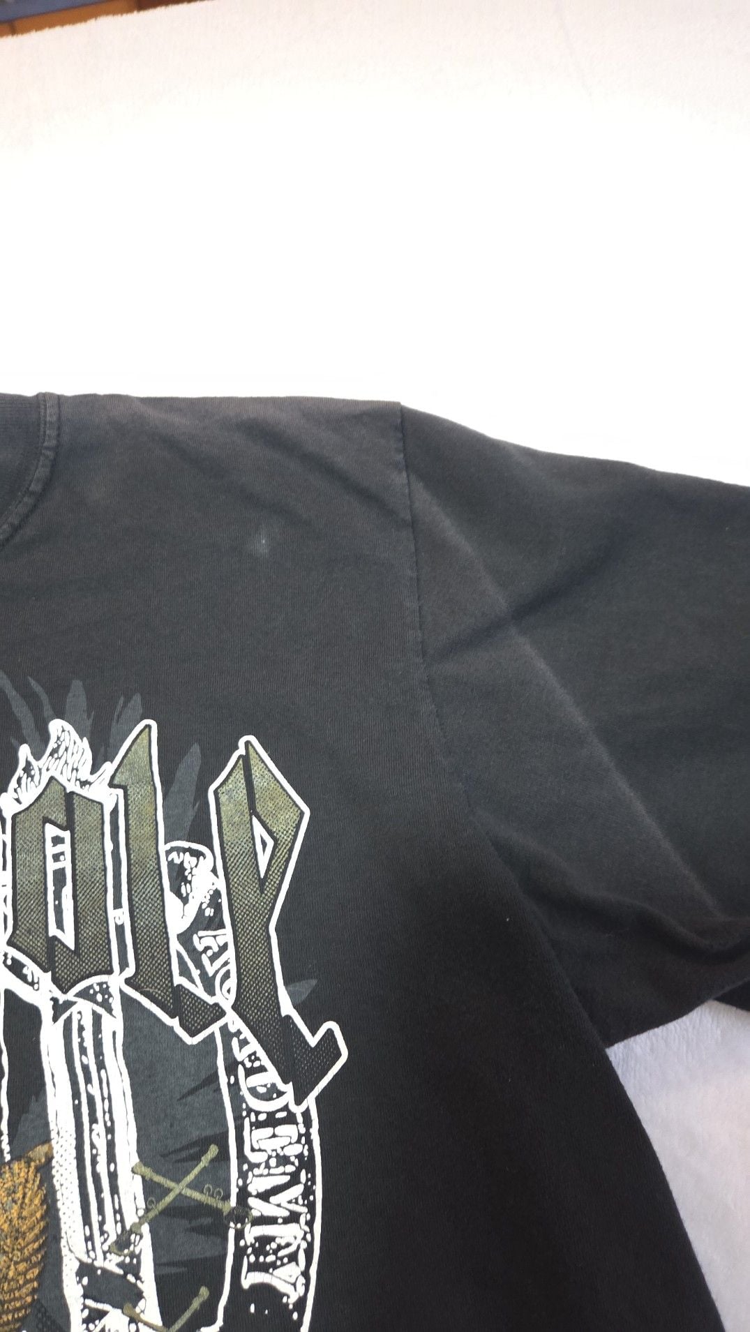 Vintage Southpole Y2K Graphic T-Shirt Emo Grunge Gothic Crest Black Tee 5
