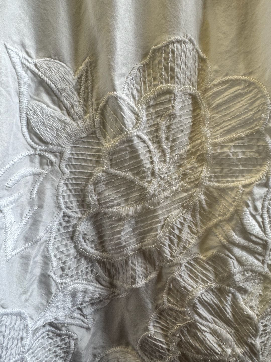 Da-Nang y2k Vintage 100% Silk Embroidered Floral beaded Button-Down white Tank Top 9