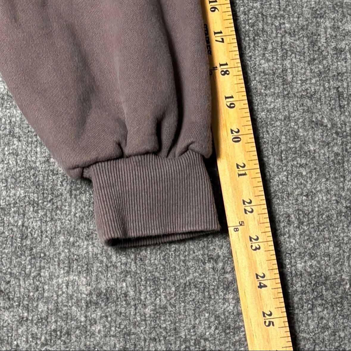 Get Some Sleep 'Everyone I Love Is Here' Fleece Panel Cropped Hoodie - Brown 14