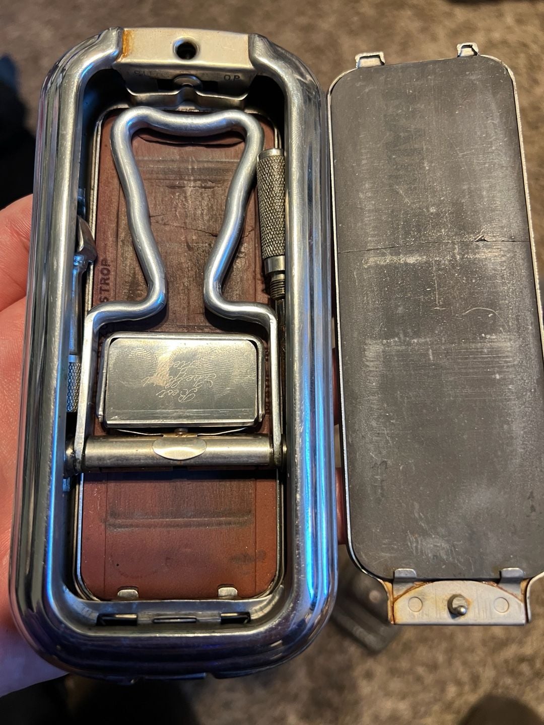 Vintage Rolls Razor The Whetter Shaving Set with Faux Gator Leather Case 3