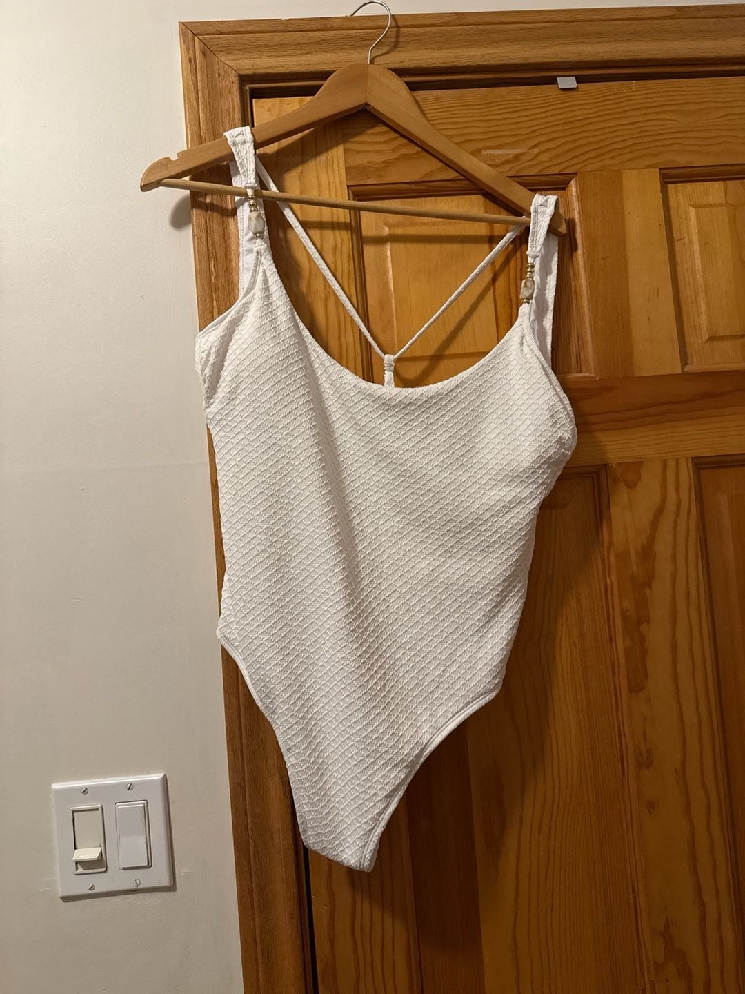 Cupshe Zesty White One-Piece Swimsuit with Bead Detail 1