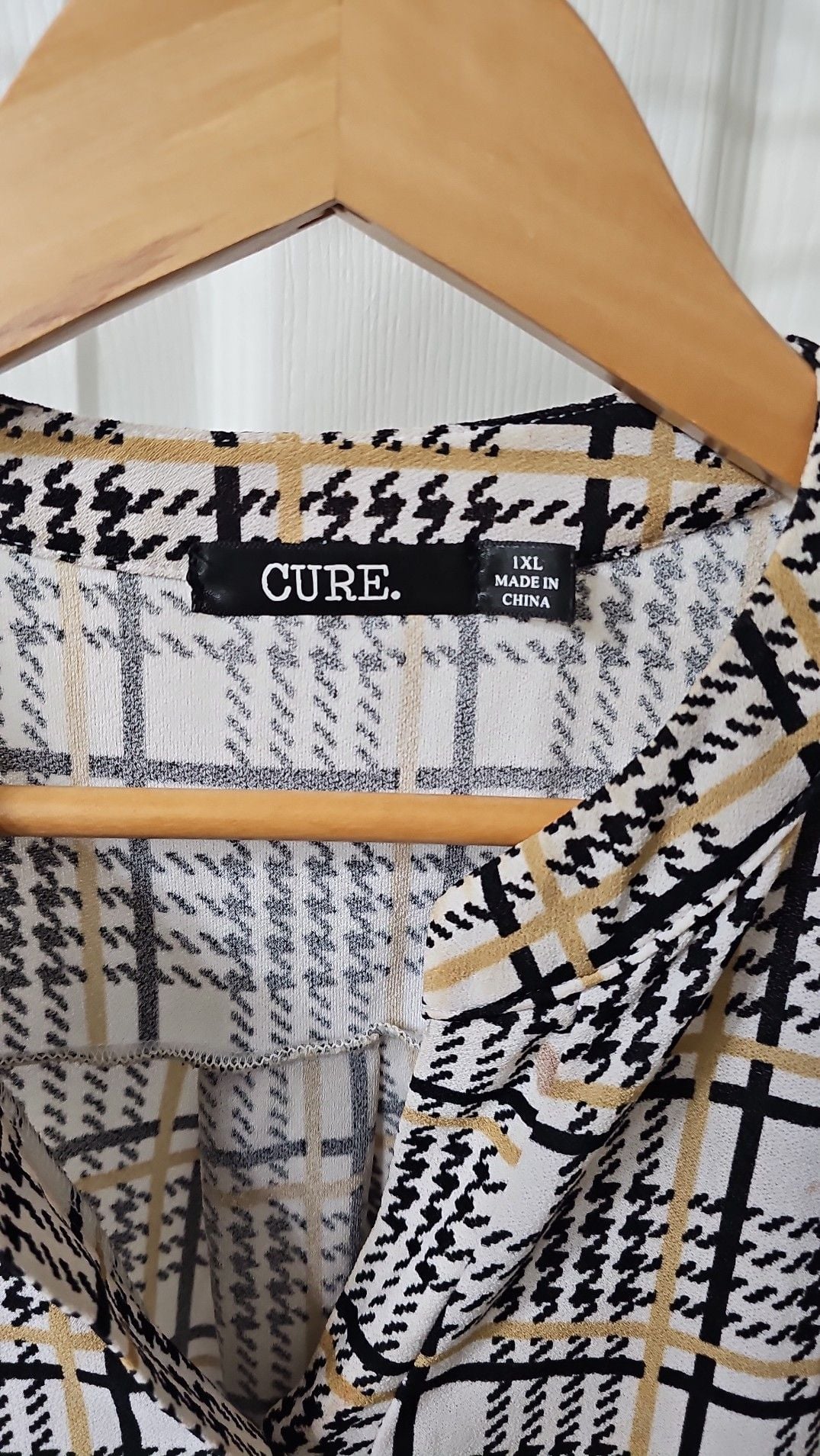 Cure. Womens 1XL Plaid Sleeveless Blouse Houndstooth Lace Inset Shoulder Top 5