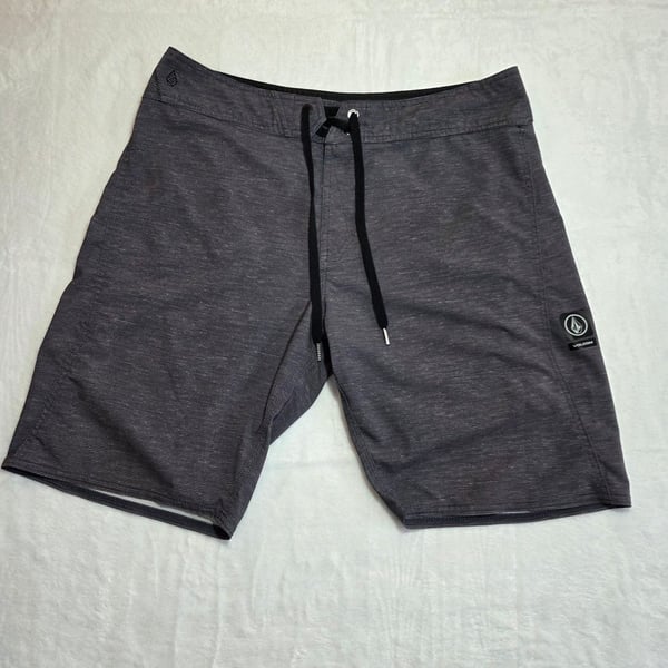 Volcom Men's Gray Heathered Melange Mod Tech Board Shorts