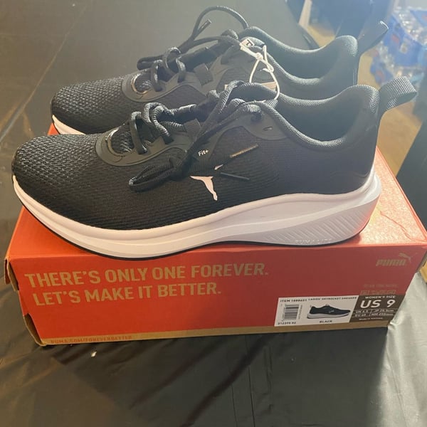 PUMA Women’s Running Sneakers Black/White Size 9
