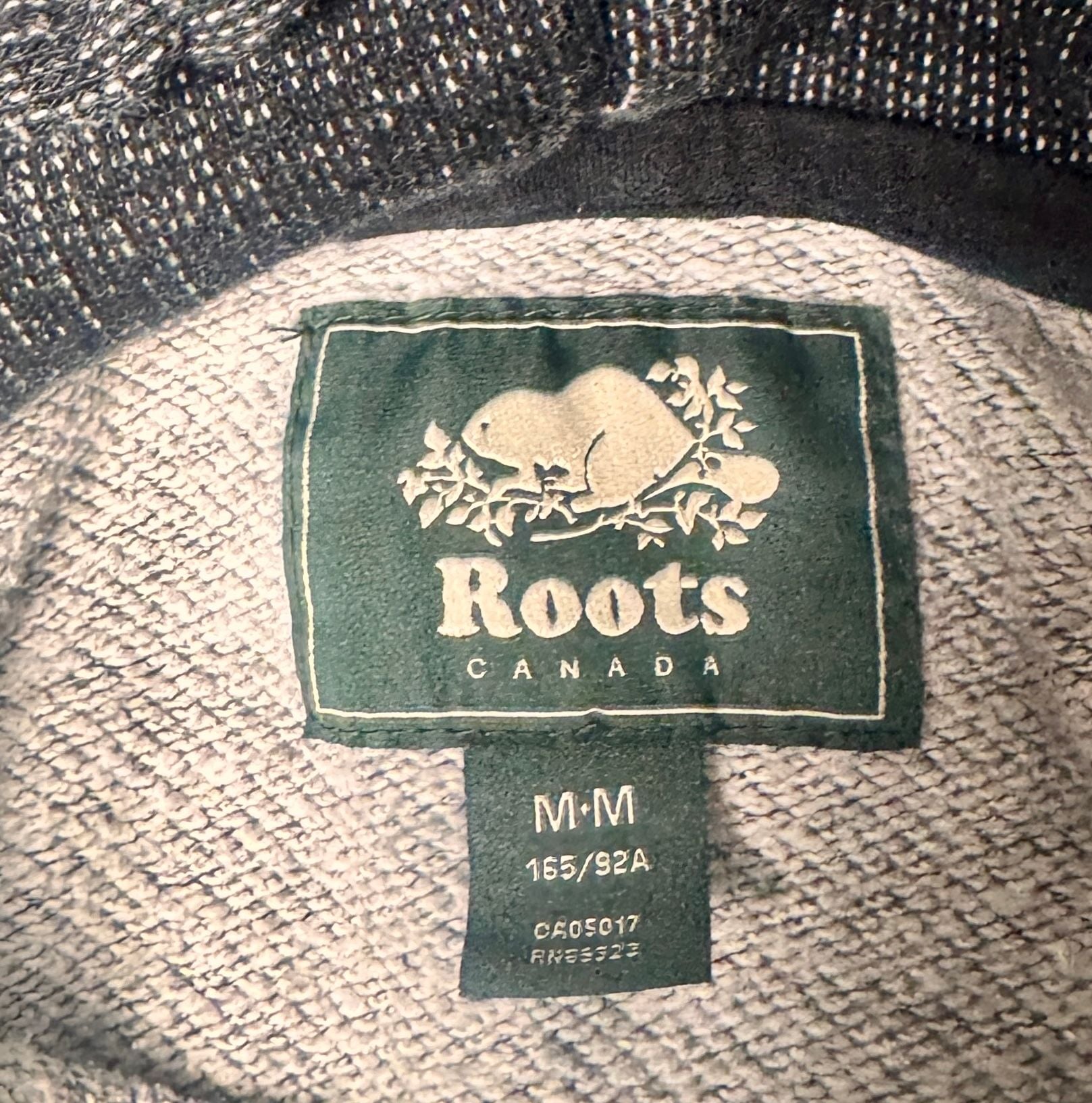 Roots Canada Salt and Pepper Contrast Kanga Hoodie with Beaver Logo 4
