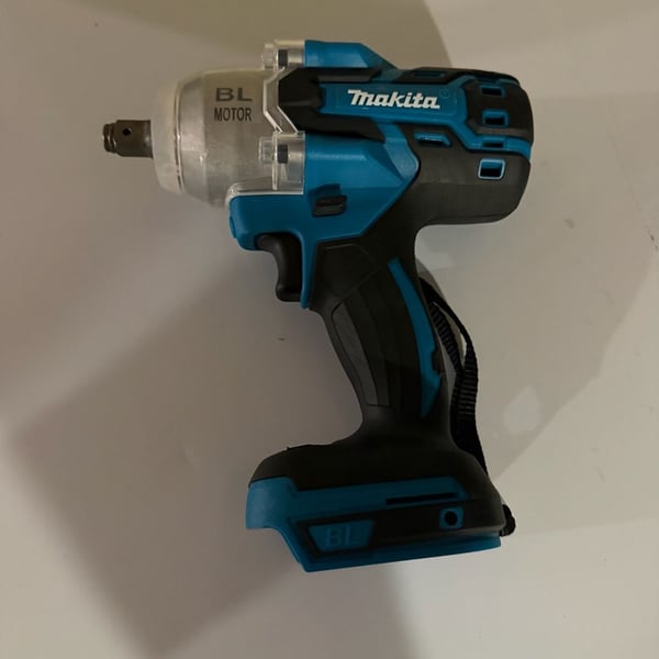 Makita DTW600 18V LXT Brushless Cordless 1/2-Inch High Torque Impact Wrench