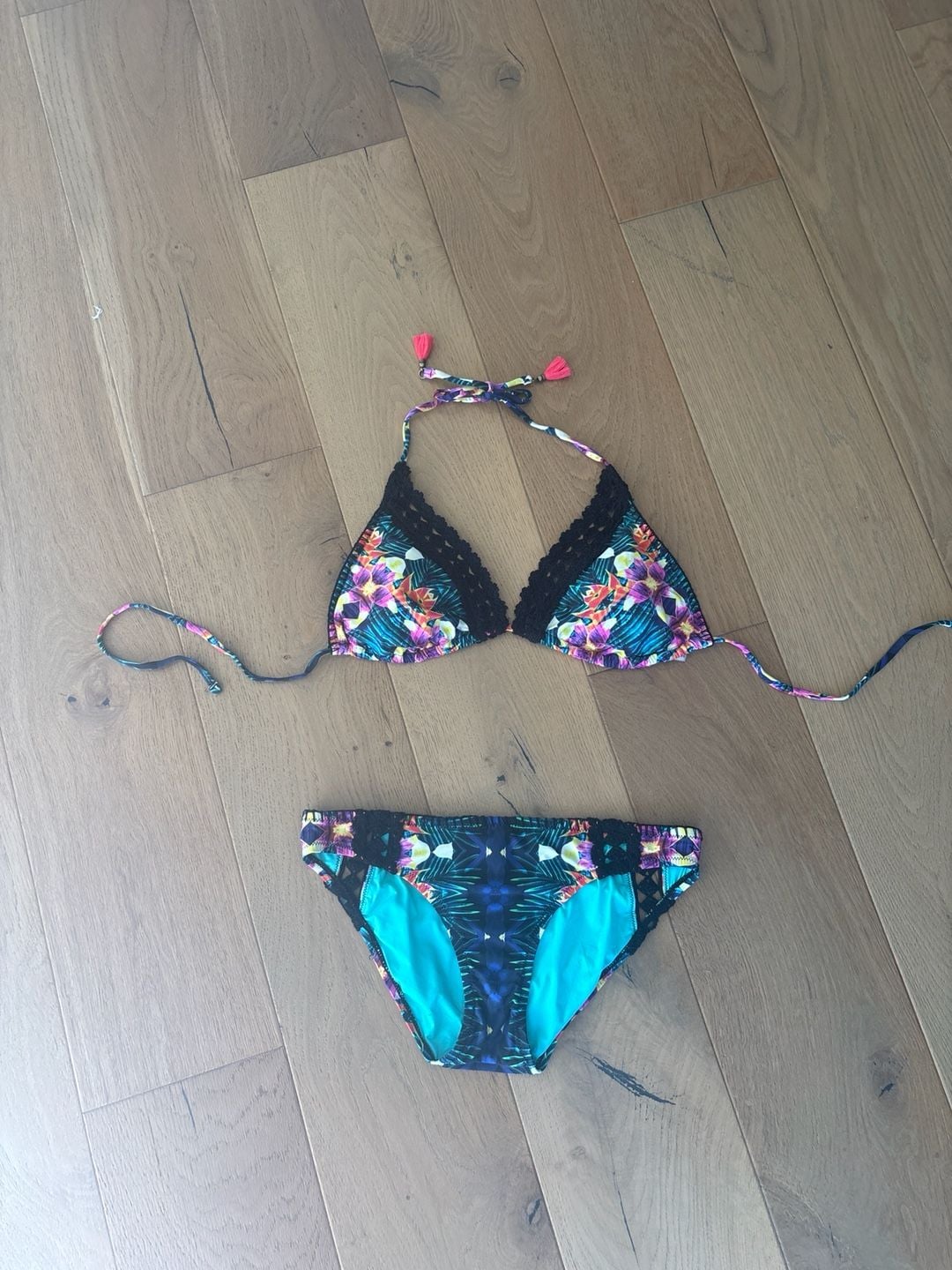 Nanette Lepore Habanera Crochet Triangle Bikini Set 3