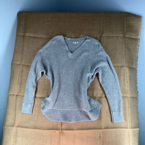 maurices Grey V-Neck Textured Knit Dolman Sleeve Sweater