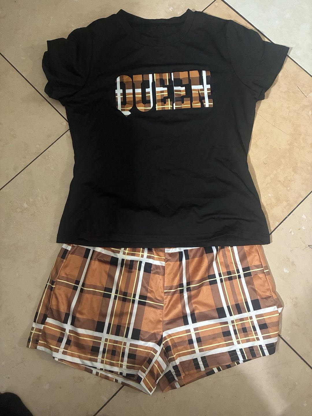 Queen Graphic Tee and Plaid Pajama Shorts Set 5