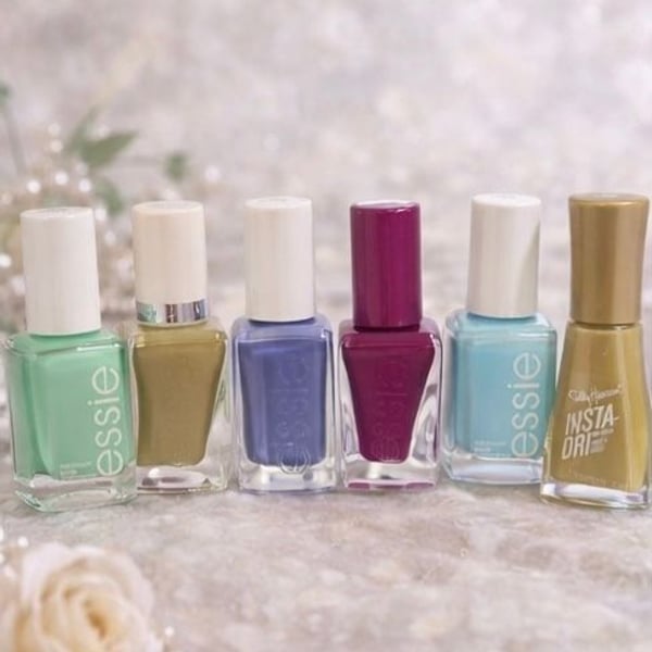 Assorted Nail Polish Bundle Set - Mixed Brands Essie Gel , Xtreme Wear, Sally’s