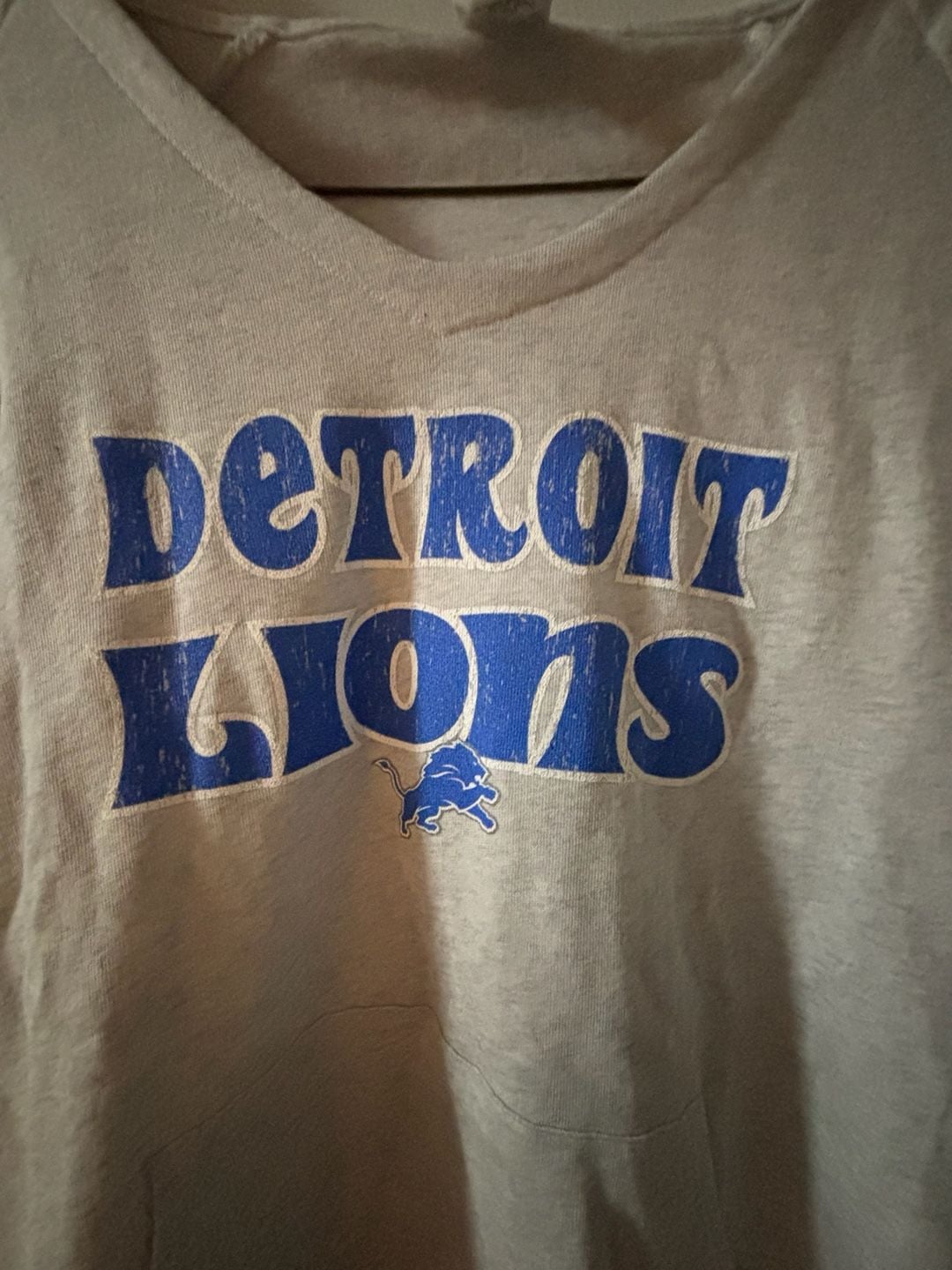 NFL Team Apparel Women's Detroit Lions Slouchy Sweatshirt 3