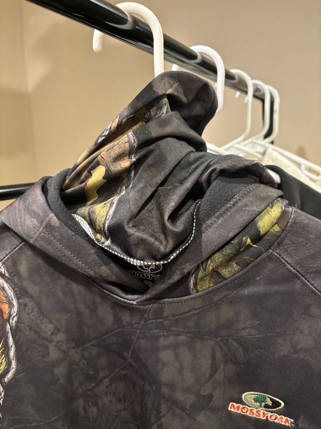 Mossy Oak Eclipse Men's Performance Hunting Hoodie with Built-in Neck Gaiter 7
