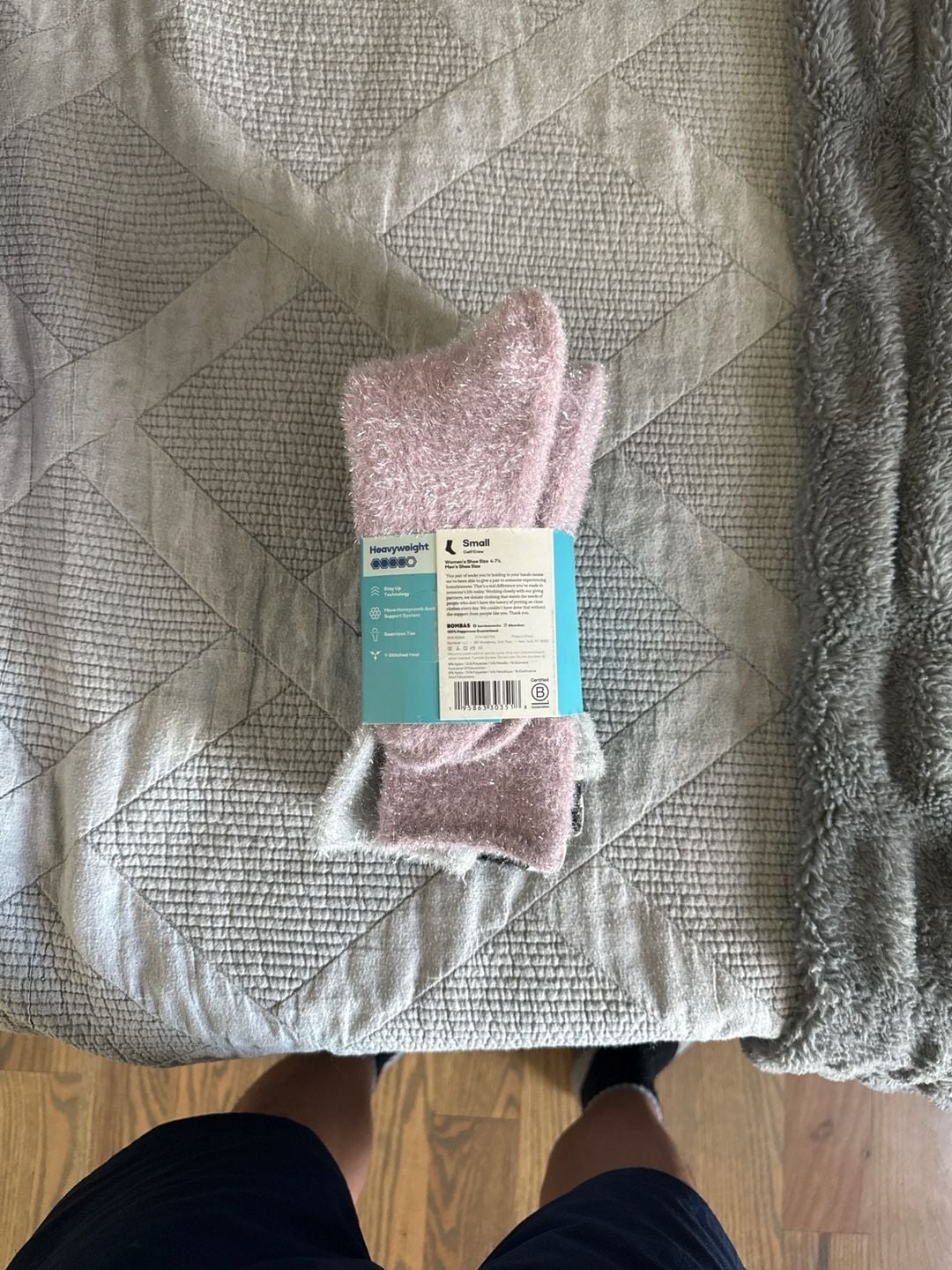 Bombas Women's Holiday Heavyweight Festive Fuzzy Calf Crew Socks 3-Pack - Small 2