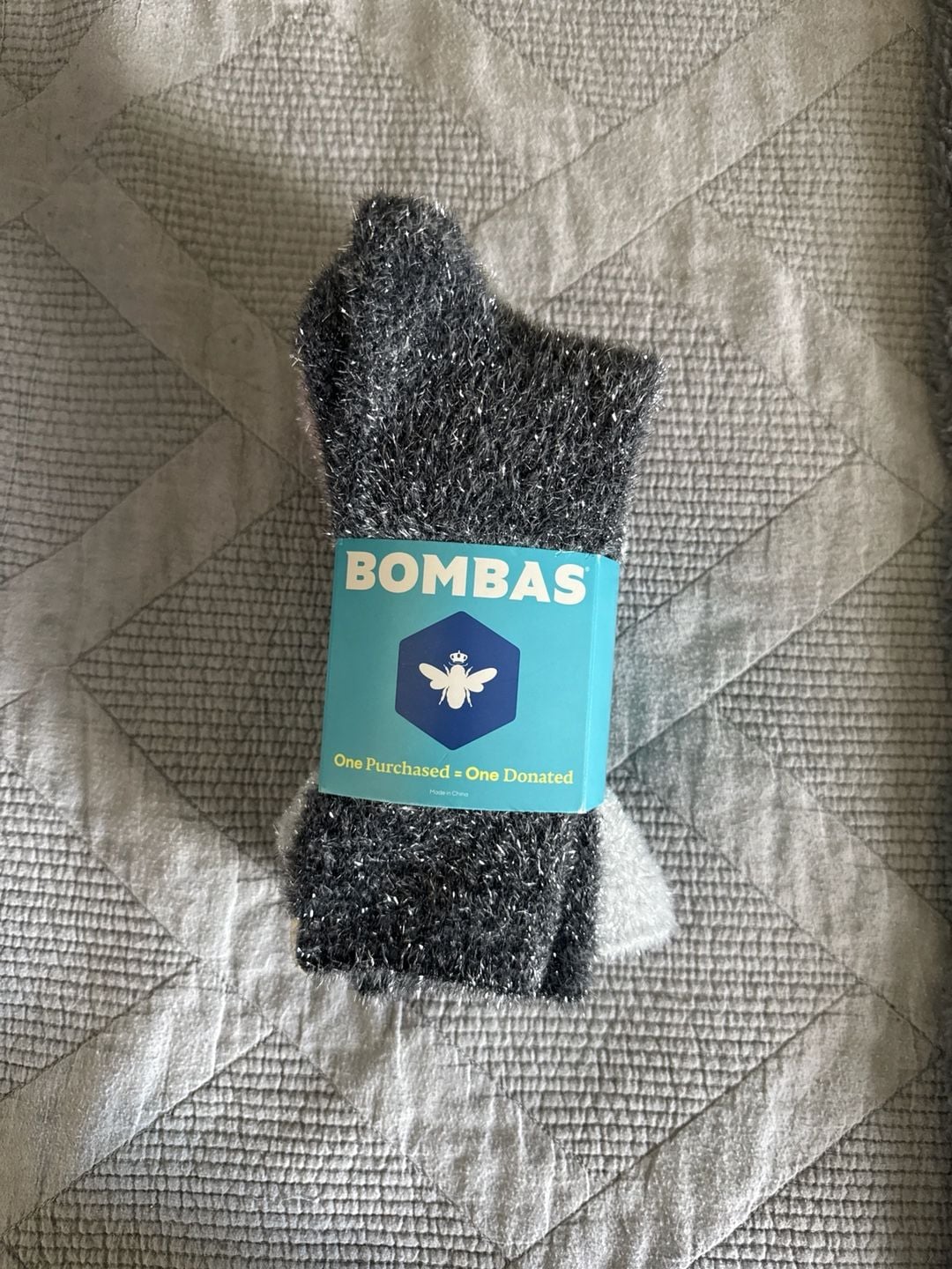 Bombas Women's Holiday Heavyweight Festive Fuzzy Calf Crew Socks 3-Pack - Small 1