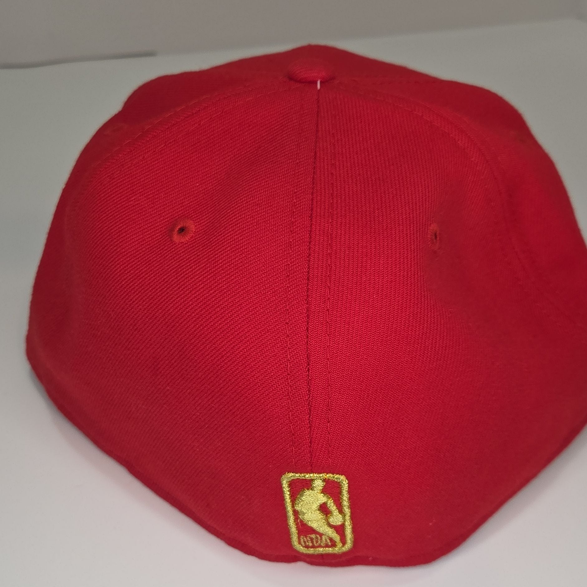 New Era Toronto Raptors NBA 59FIFTY Fitted Hat Red Gold Shield Logo Size 7 5/8 8