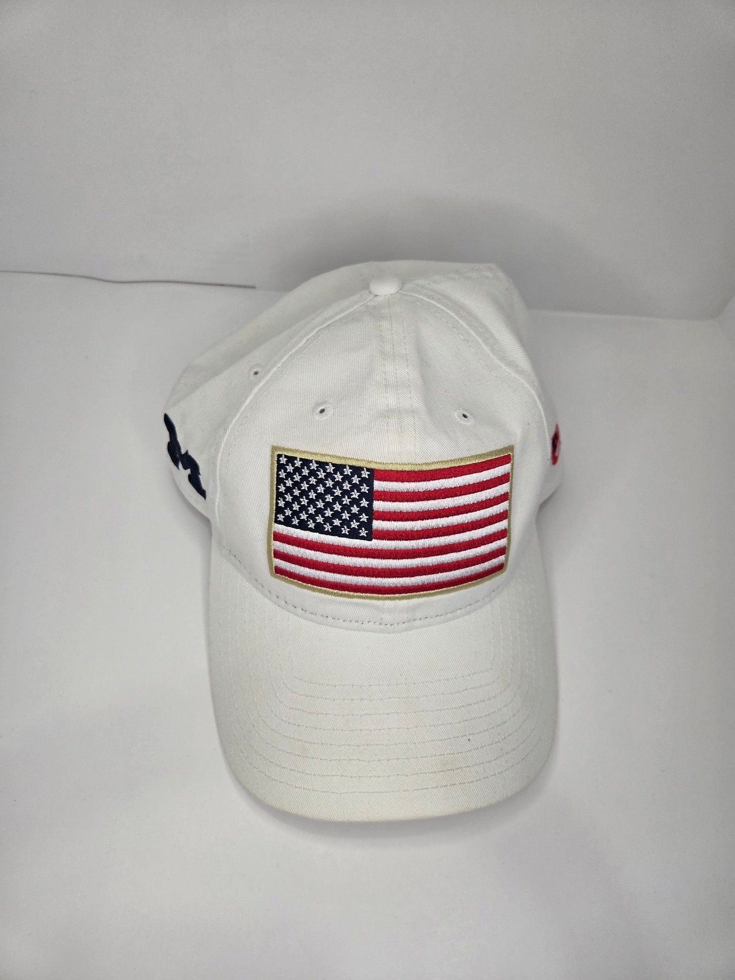 MICHIGAN WOLVERINES WHITE FLAG ADJUSTABLE CAP HAT 2